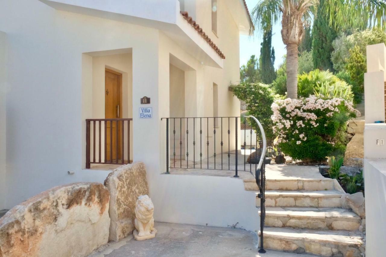 Villa On The First Line Peyia Exterior foto